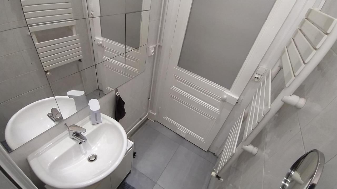 Appart - Hotel La Batisse De Saint-Chamond Bagian luar foto